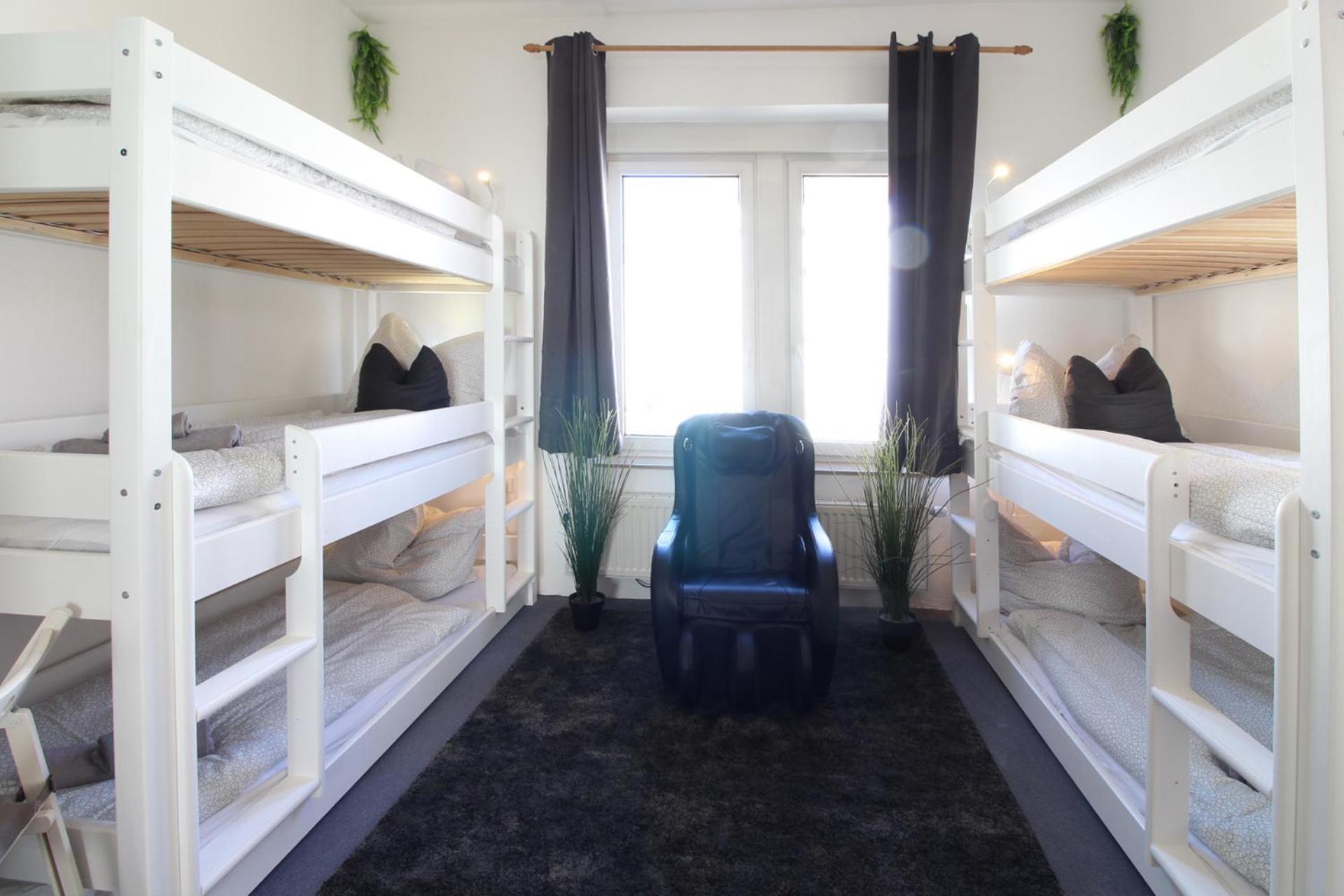 Hotel Ulm Zentrum - Komplettes Zimmer, Hochbett, Android Tv & Eigenem Bad - Perfekt Fuer Familien & Gruppen מראה חיצוני תמונה