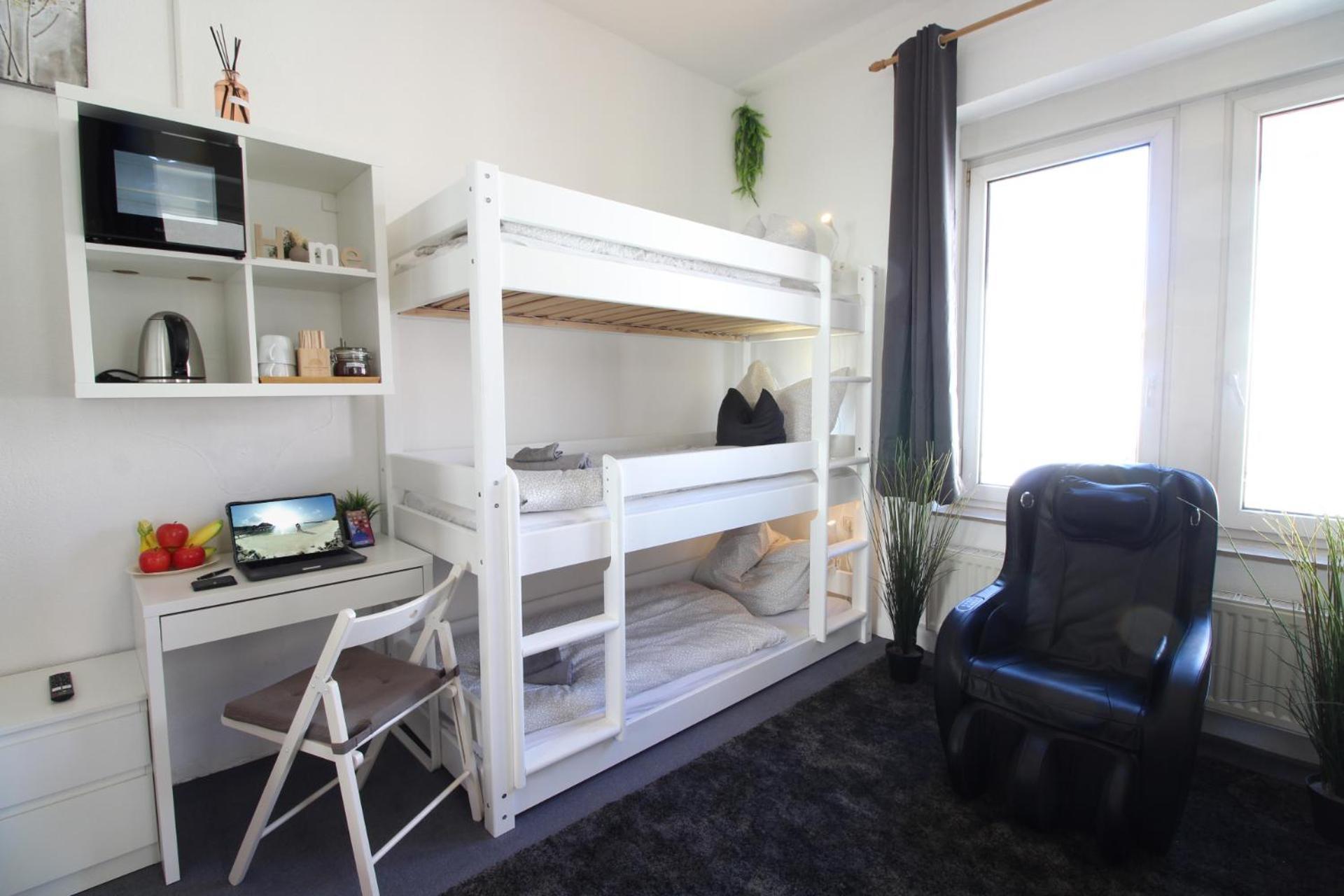 Hotel Ulm Zentrum - Komplettes Zimmer, Hochbett, Android Tv & Eigenem Bad - Perfekt Fuer Familien & Gruppen מראה חיצוני תמונה