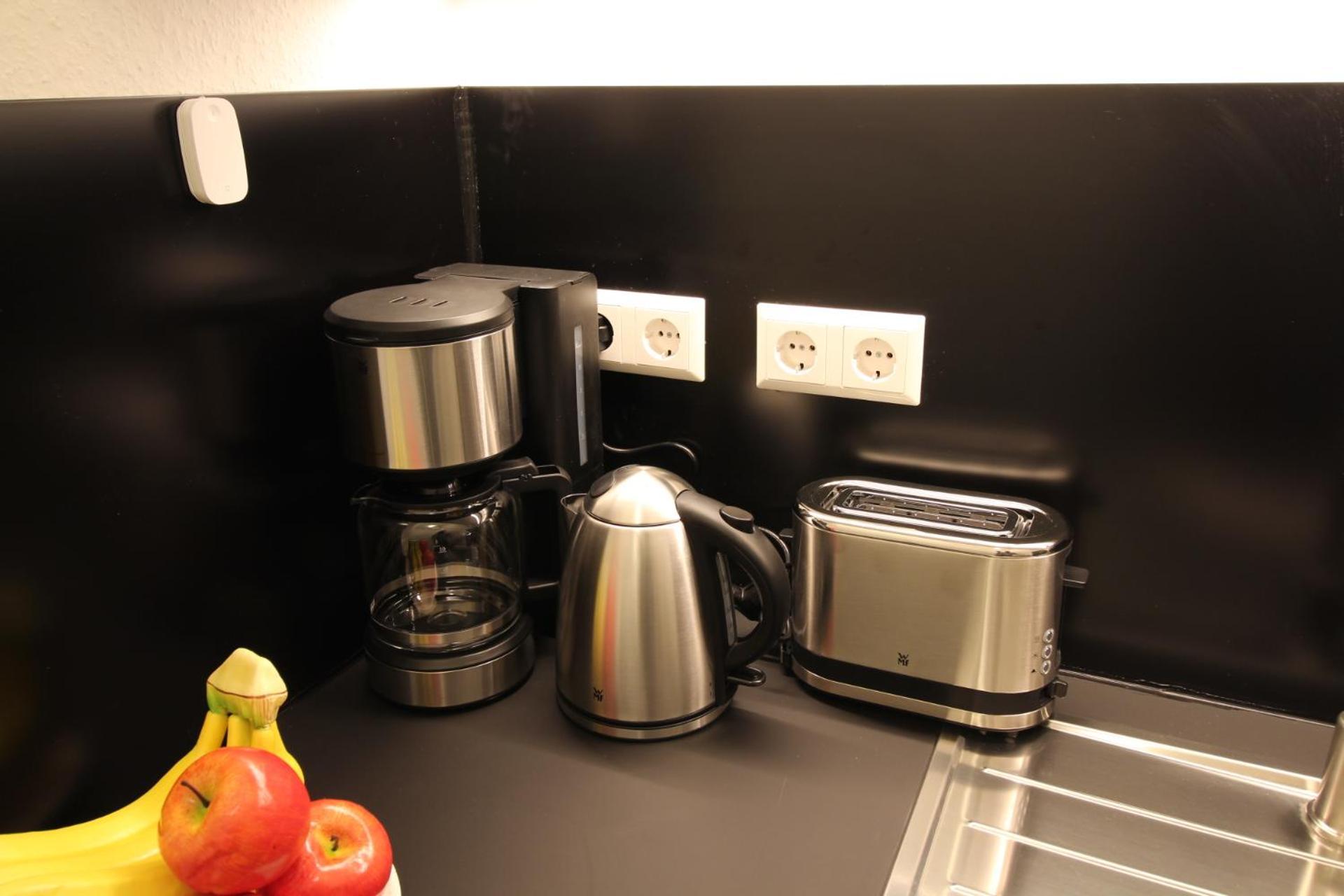Hotel Ulm Zentrum - Komplettes Zimmer, Hochbett, Android Tv & Eigenem Bad - Perfekt Fuer Familien & Gruppen מראה חיצוני תמונה